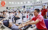 Thiếu máu O trầm trọng, nhiều bác sĩ tham gia hiến máu cứu bệnh nhân